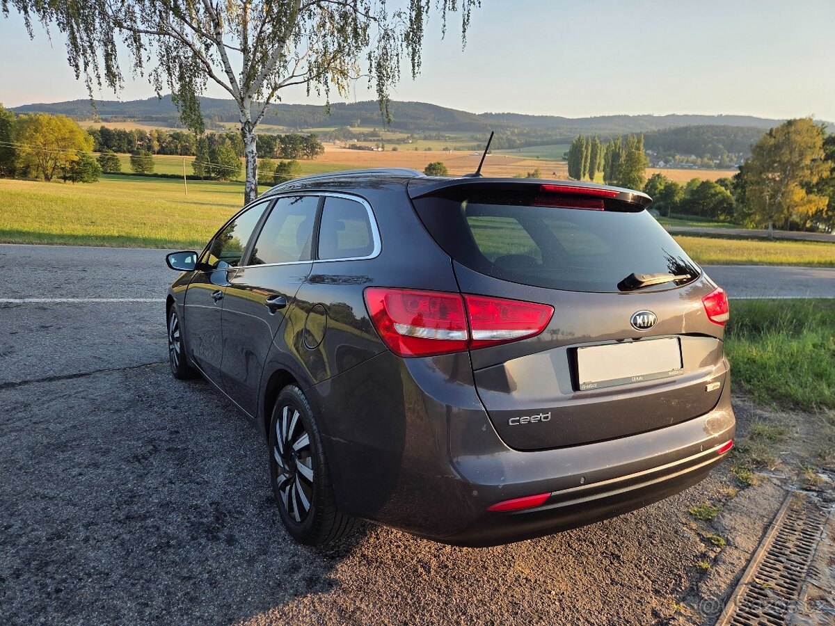 Kia Ceed KOMBI - 2016 - ČR - SUPER VÝBAVA - STK - 5