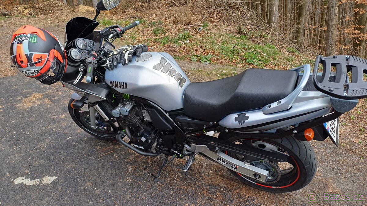 Yamaha fzs 600 - 5
