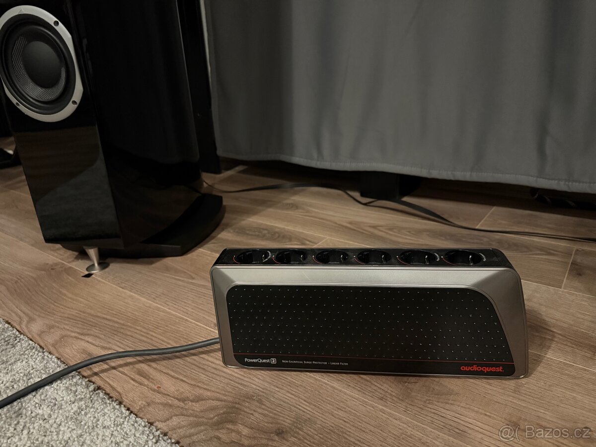 Síťový filtr Audioquest Powerquest 2 - 5