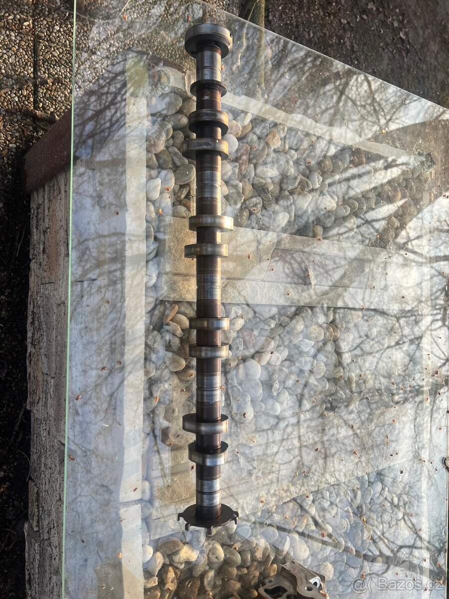 hlavy na ford motor 6,2 benzin - 5