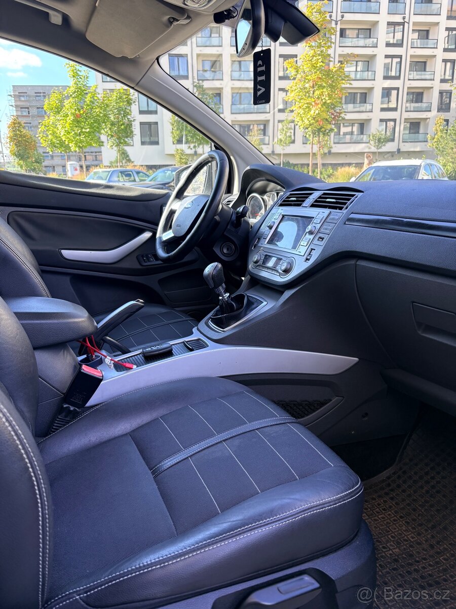 Ford Kuga - 5