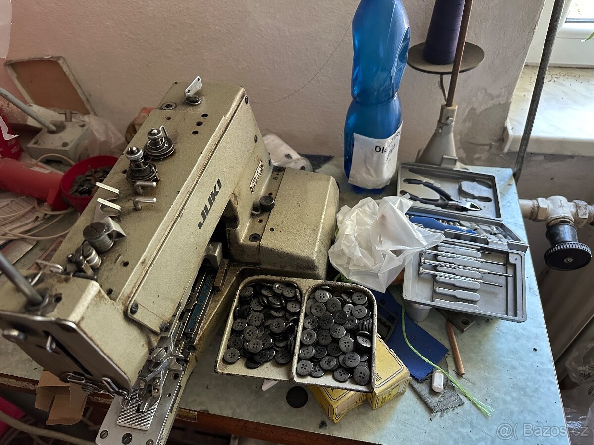 Dírkovačka a knoflíkovačka Minerva a Juki - 5