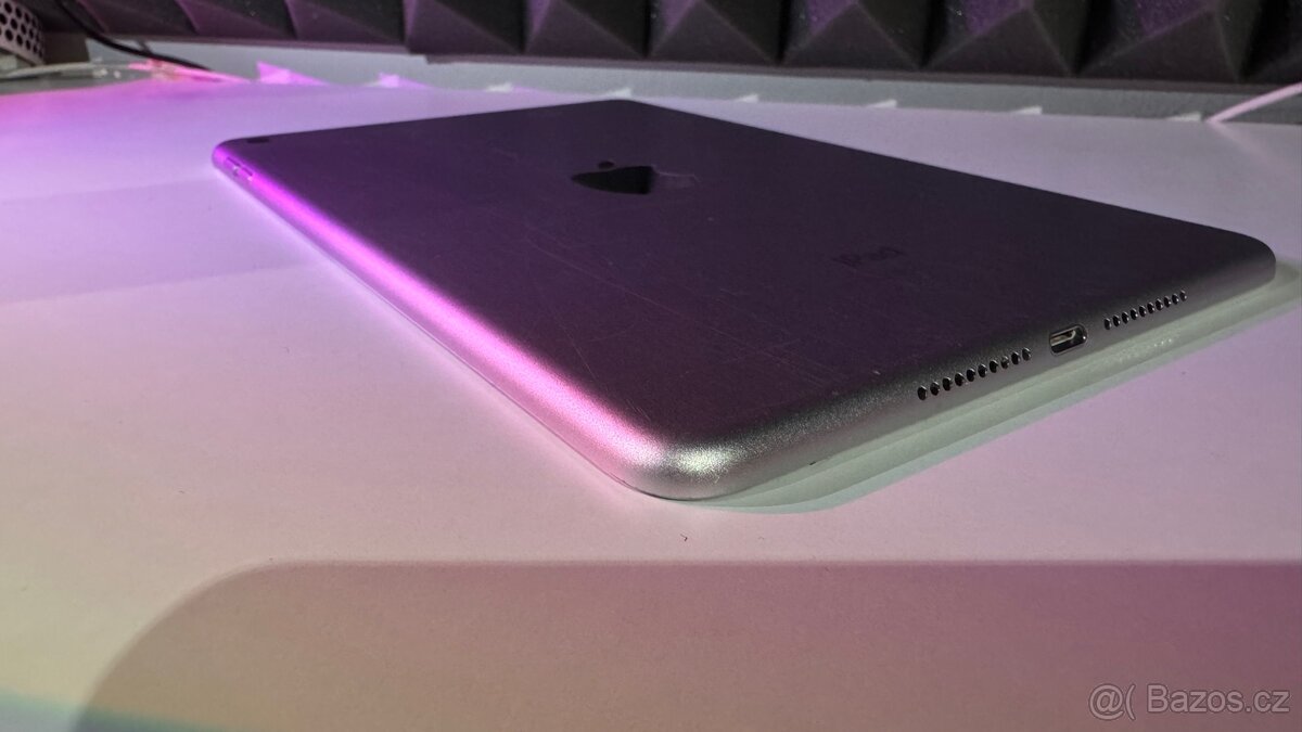 Apple iPad mini 4 Wi-Fi 128GB – Silver - 5