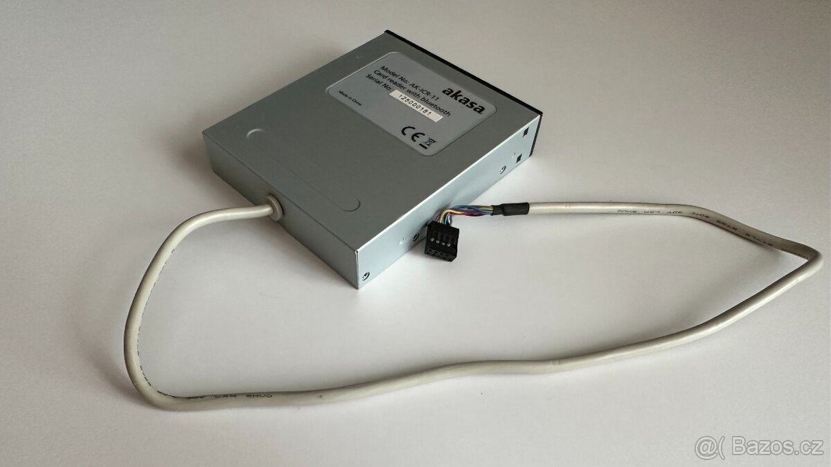 Interní čtečka 3.5" Akasa AK-ICR-11 s Bluetooth - 5