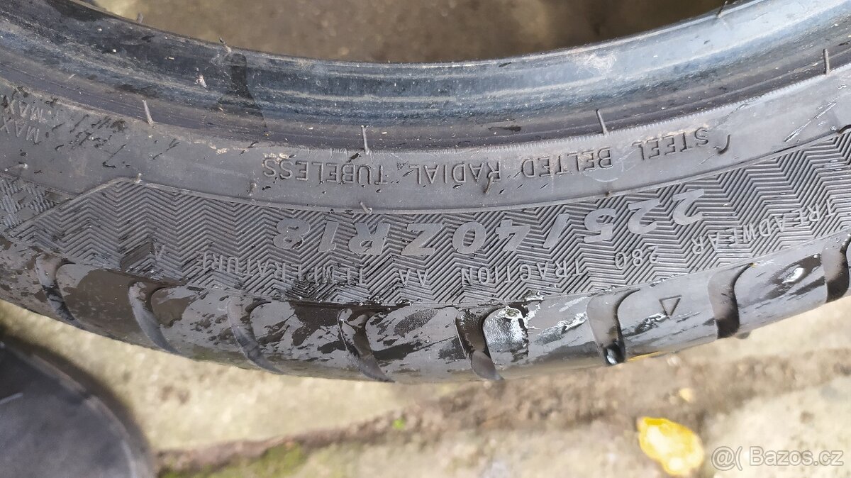 Rezerva kusovka 225/40/18 - 5
