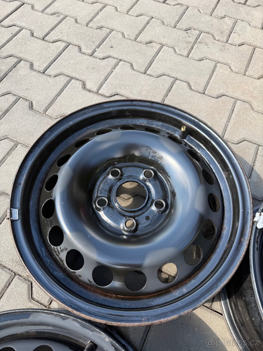 Sada plechových disků na renault - 5