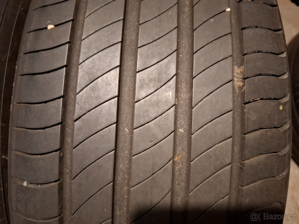 255/45/20 Michelin Letní 5,5 mm - 5