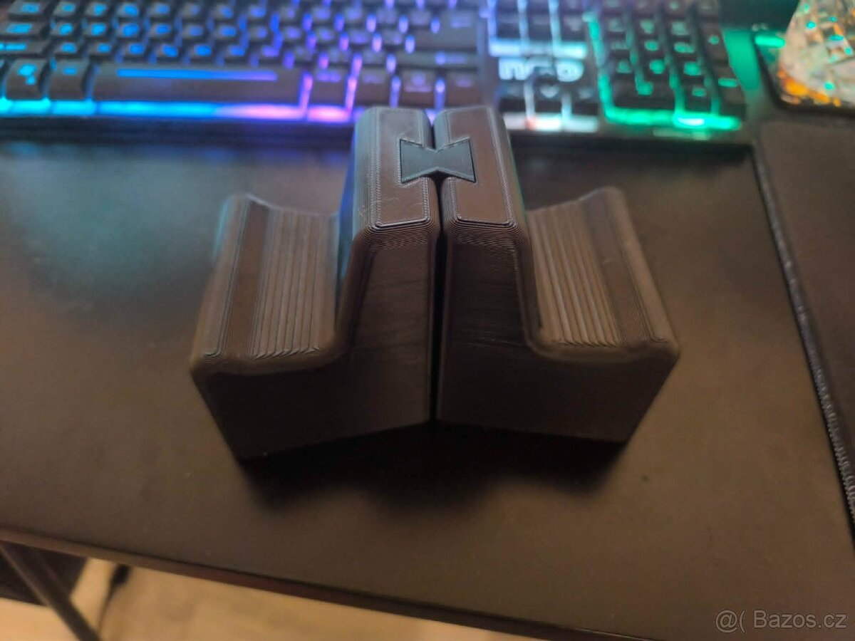 Stojánek na PS5 a Xbox ovladače - 5