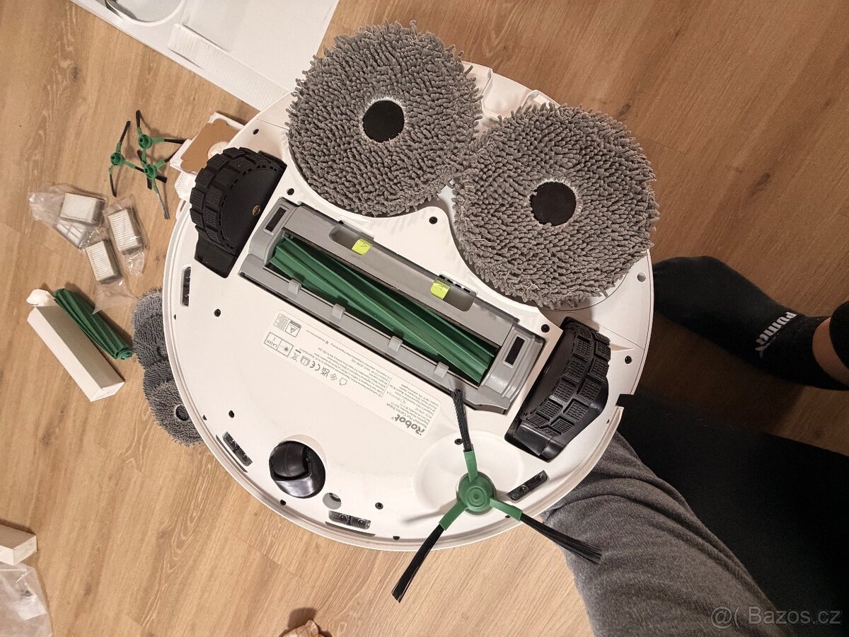 Robotický vysavač iRobot Roomba Plus505 Combo+ AutoWashDock - 5