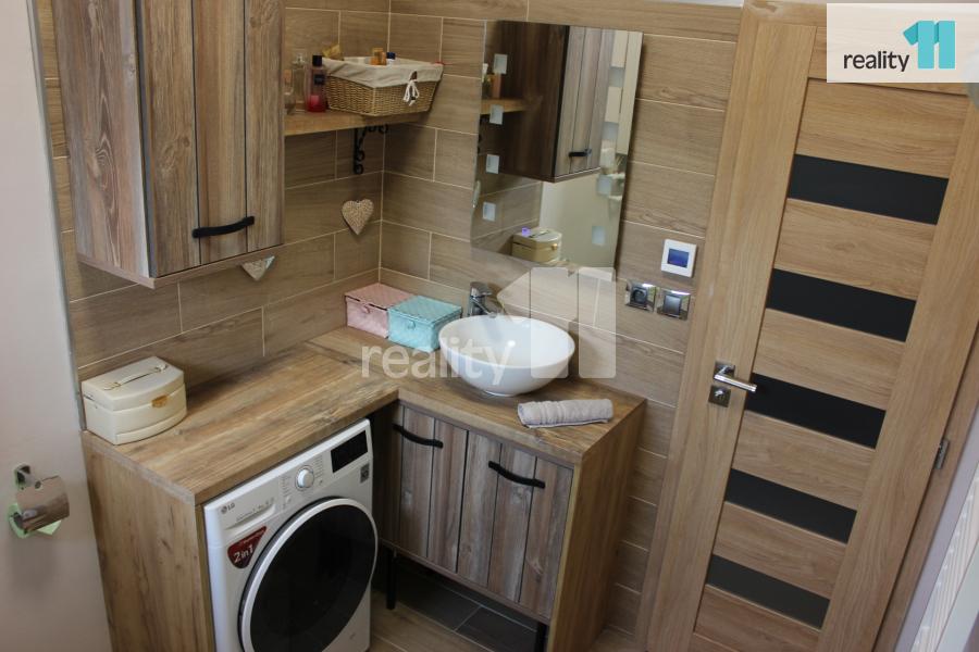 Pronájem pěkného bytu 1+1 svárov 37 m2 po rekonstrukci - 5