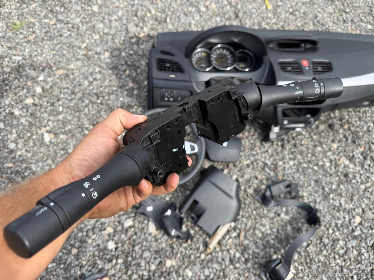 Volantový kroužek airbagu 255544794r - 5