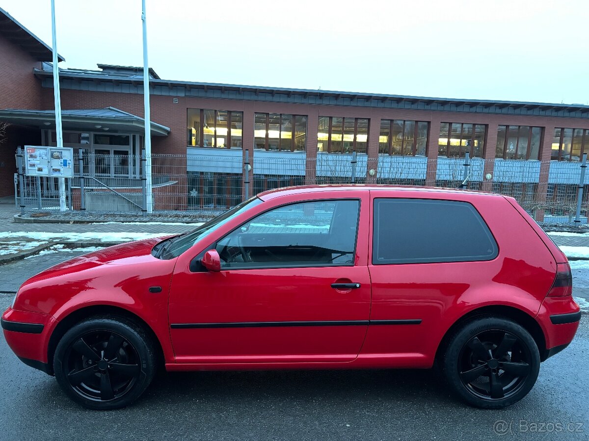 Volkswagen Golf 1.4i - 5