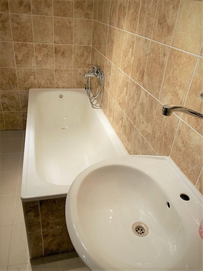 Prodej polyfunkční budovy v obci Úštěk. - 5