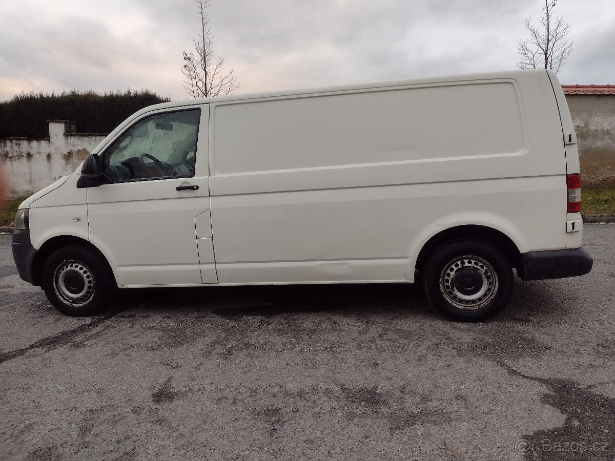 Volkswagen Transporter T5.1 2.0TDI - 5
