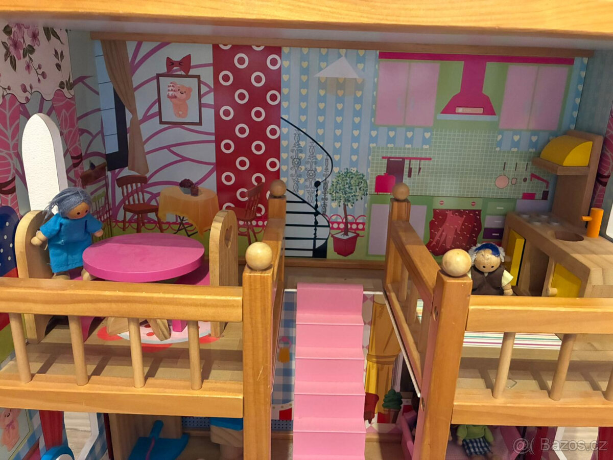 Dřevěný domeček pro panenky - 5