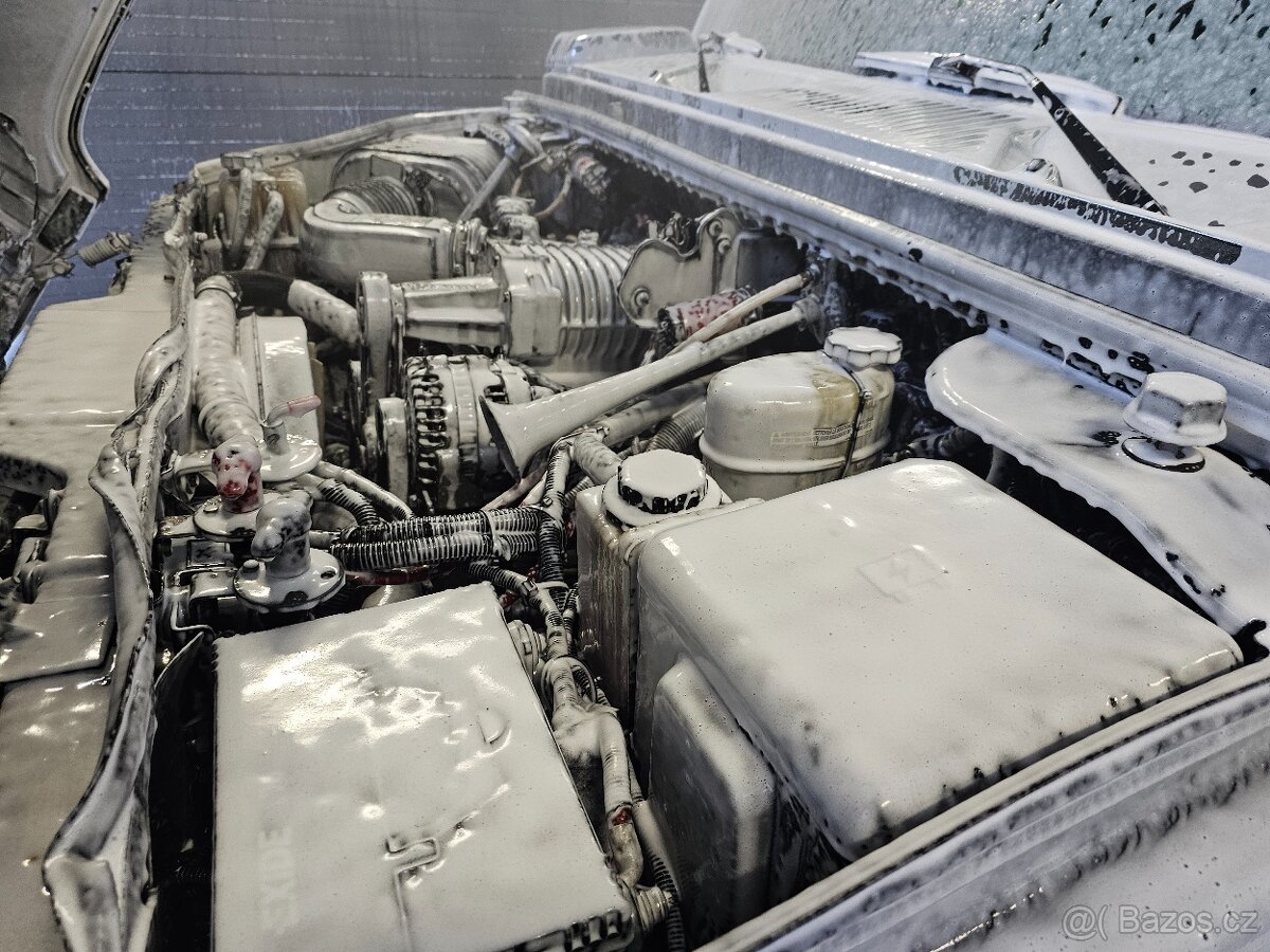 Hummer h2 6.0 kompresor zakázkový vůz