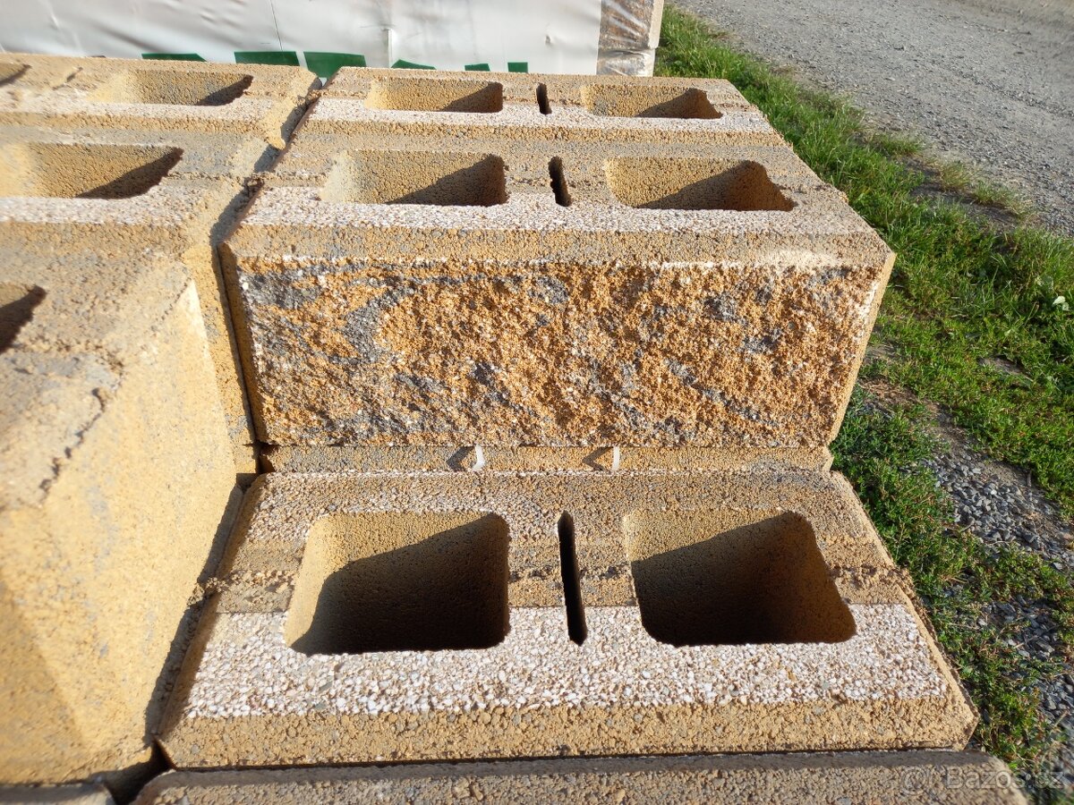 Prodám tvárnice ALFA BLOCK barva mix gobi - 5