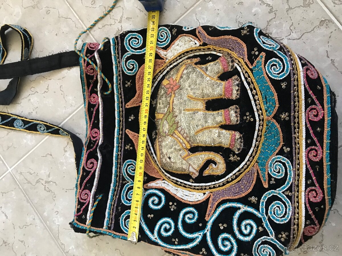 ručně vyšívaný vak přes rameno, motiv slon - 5