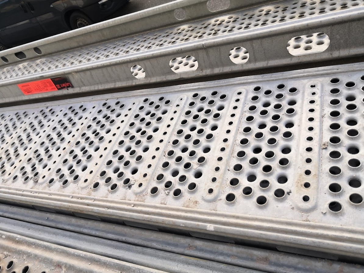 Koupím lešení Layher blitz 73 nebo Alfix 73 - 5