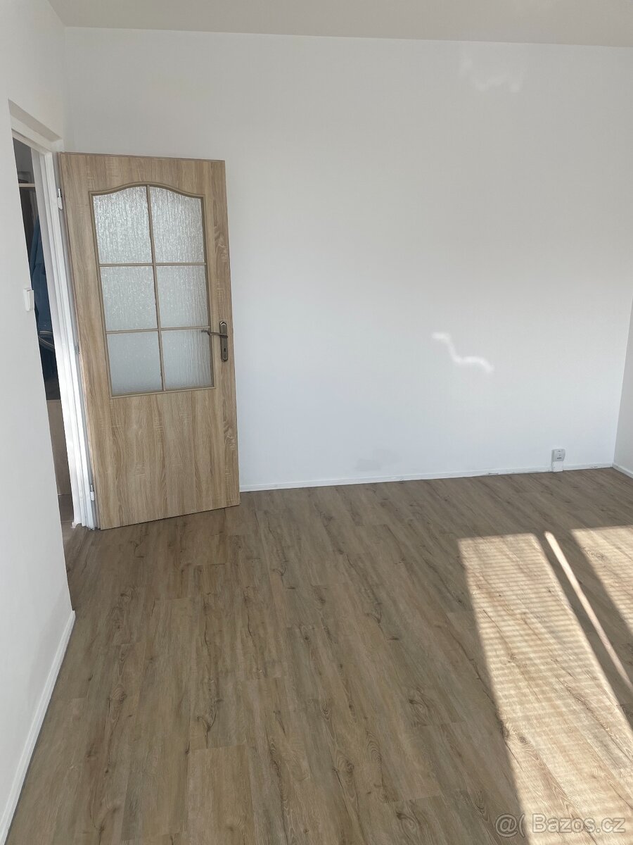 Pronajmu byt 2kk 37m2 - 5