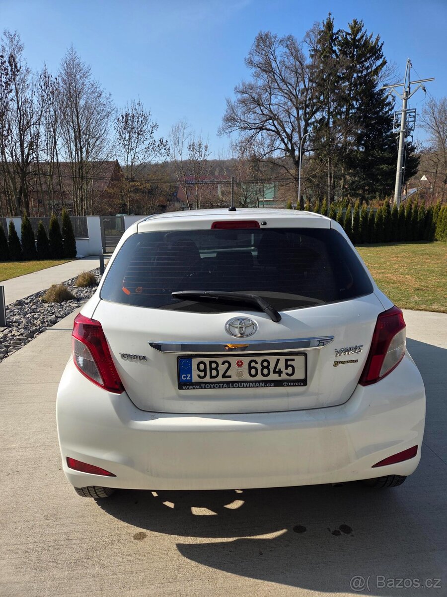 TOYOTA YARIS - 5