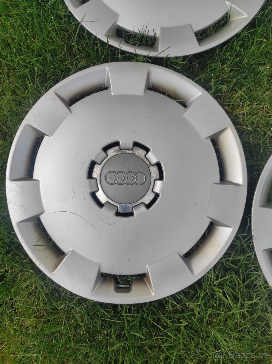 Sada 4 kusů poklic Audi (16") - 5