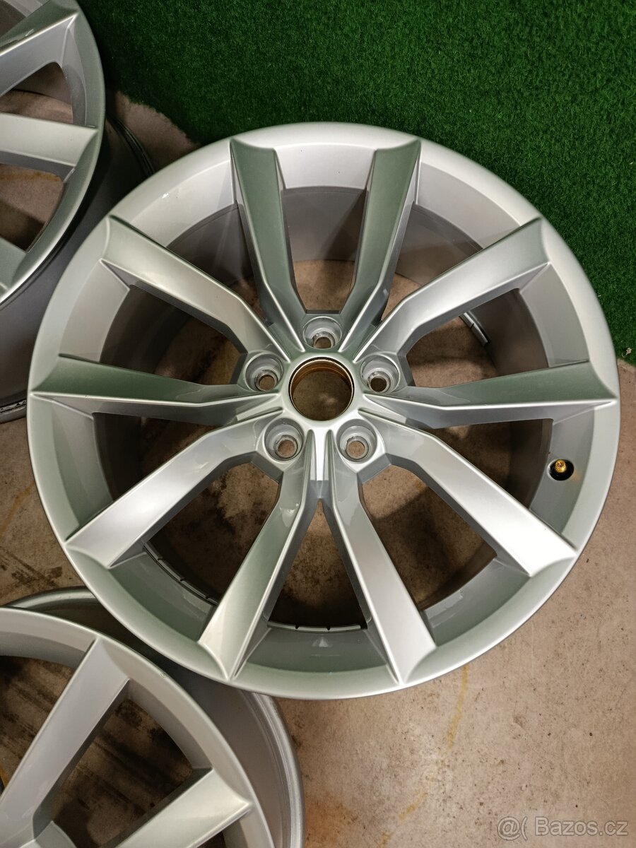 18" alu 5x112 8J et44 Superb - 5