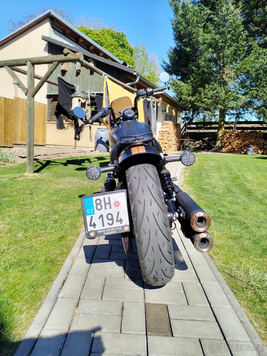 Indian scout bobber rogue - 5