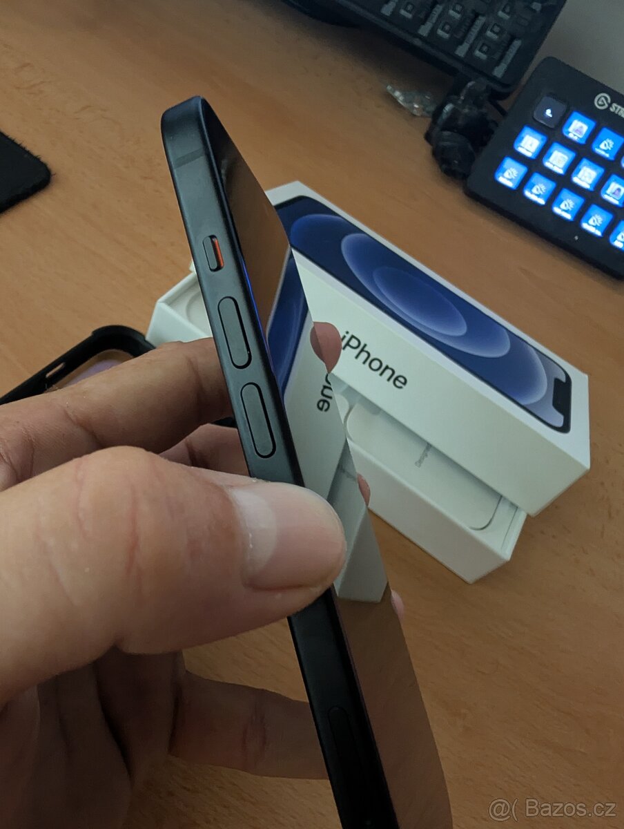 Apple iPhone 15 128GB černá - 5