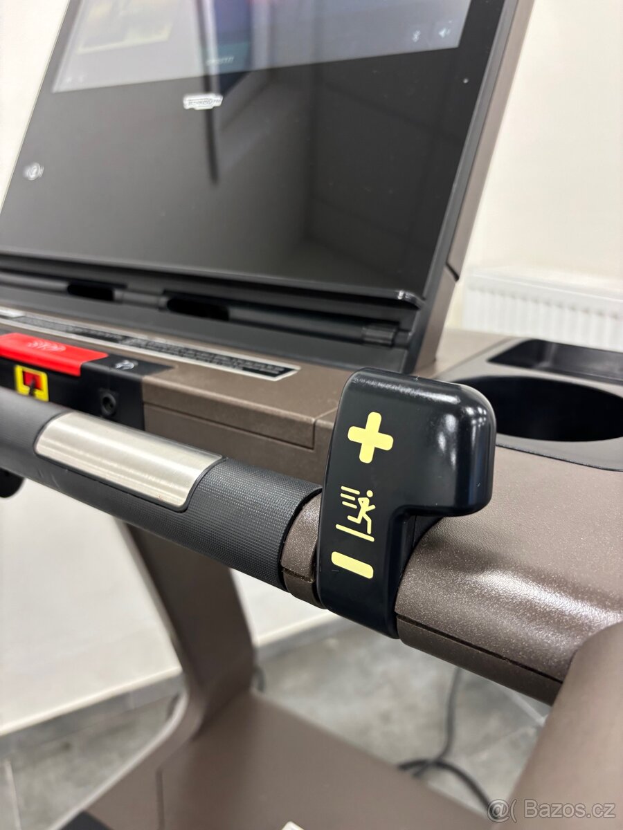 Technogym Artis Run Live - hnědý - 5