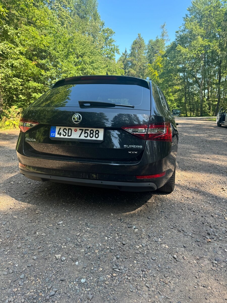 Škoda Superb 2017 L&K 140kw 4x4 - 5