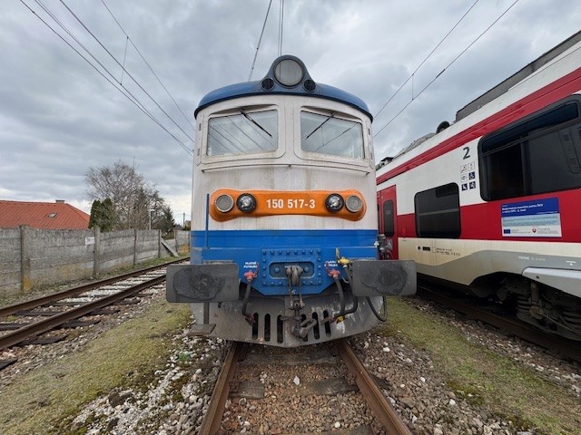 Lokomotiva Škoda typ: 59 E2, rada 150.517-3 - 5