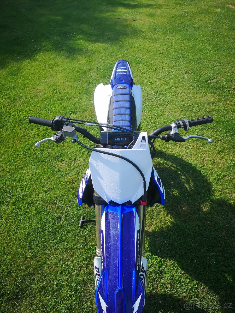 Yamaha yz 250f 2019 se startérem.