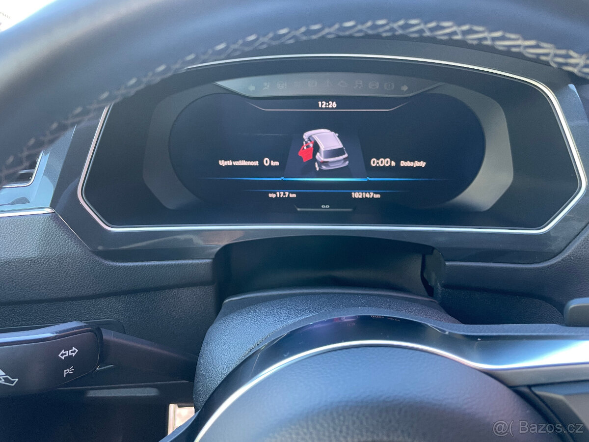 Volkswagen Tiguan R-line - 5