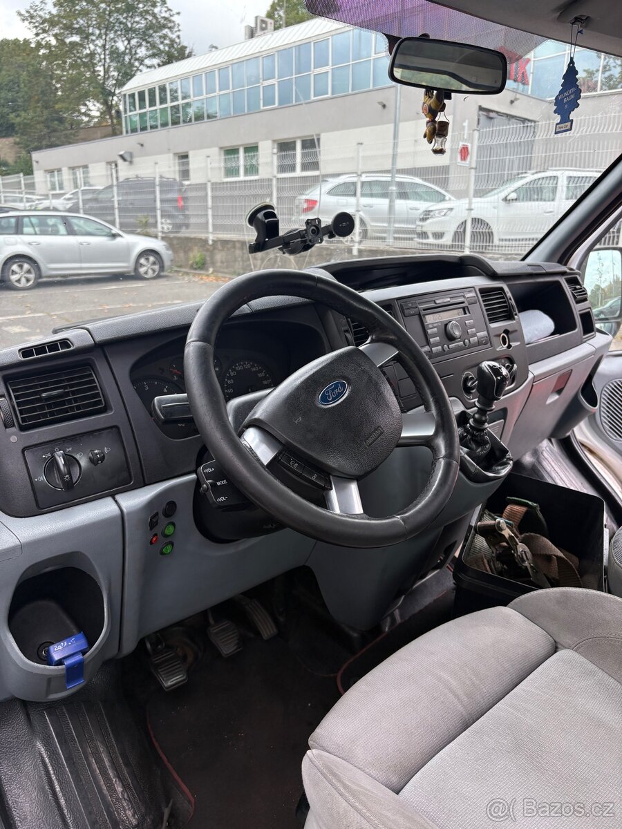 Prodám odtahovku Ford Transit 2.4 tdci 103kW - 5