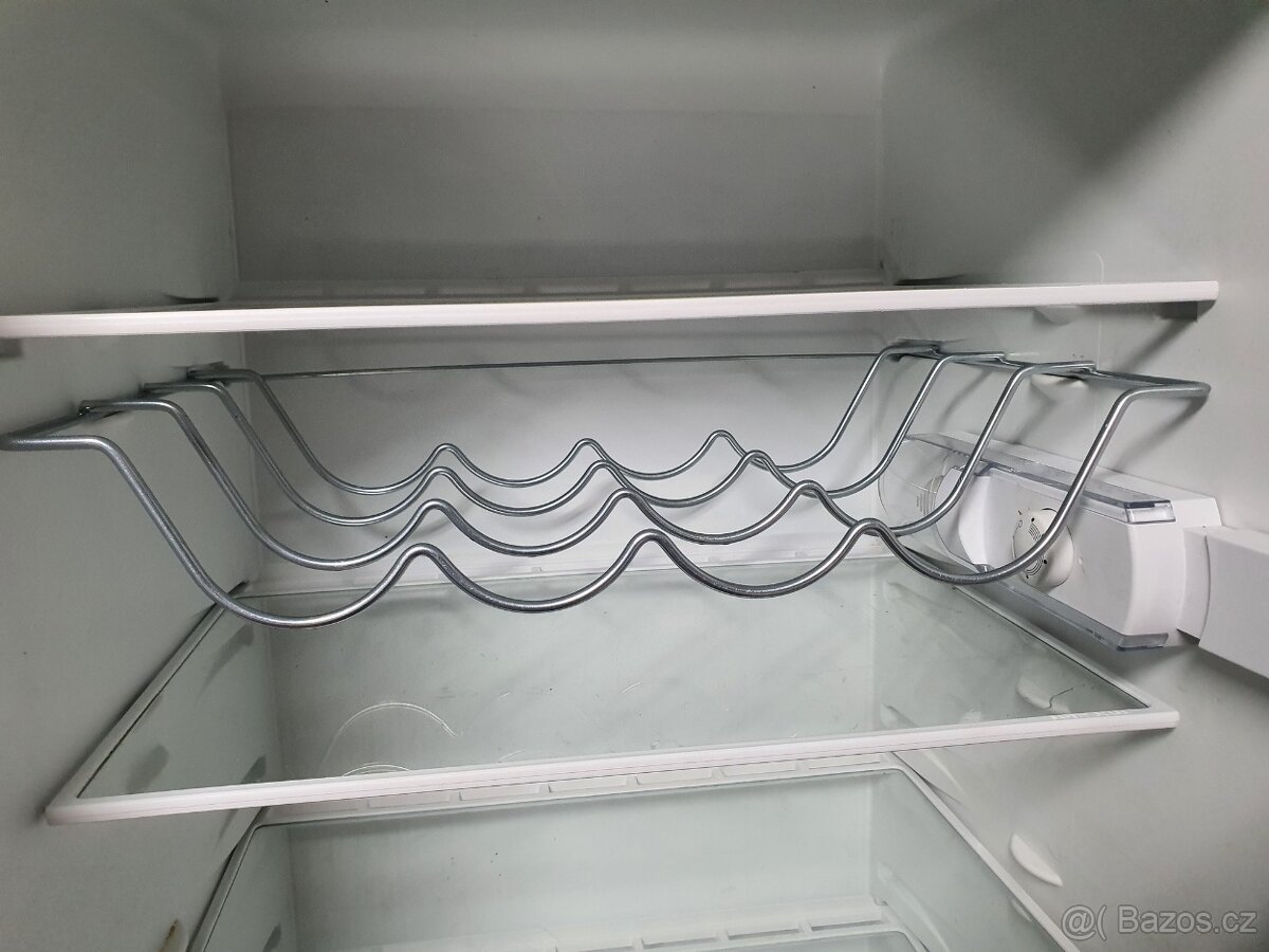 TOP VESTAVNÁ lednice s mrazákem SIEMENS - 5