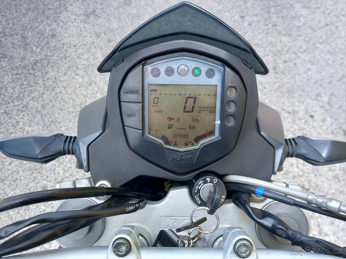 KTM Duke 125, manuál - 5