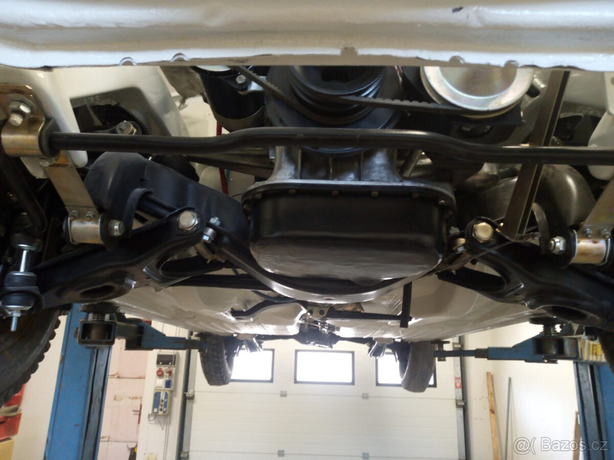 Predam Mercedes Benz W111 cabrio - 5