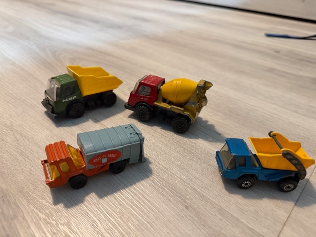 Retro hračky, plastové, kovové - 5