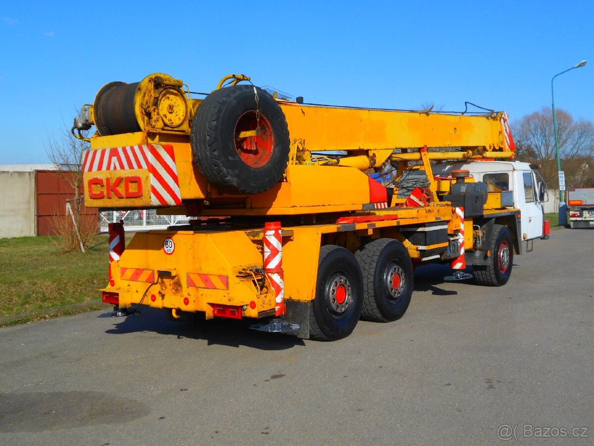 TATRA T815 AD28 6x6 - 5