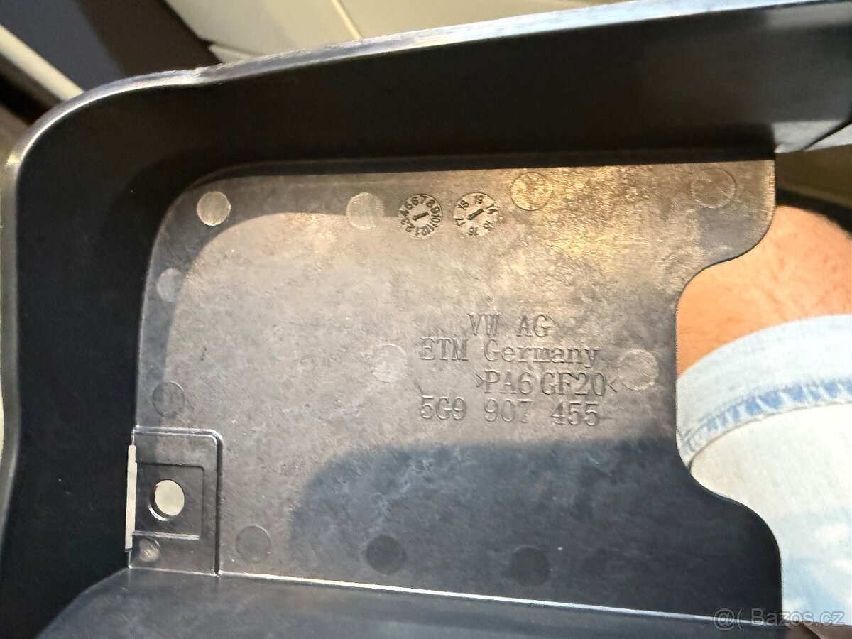 Držáky jednotek mrtvého úhlu Golf 7 Variant - 5