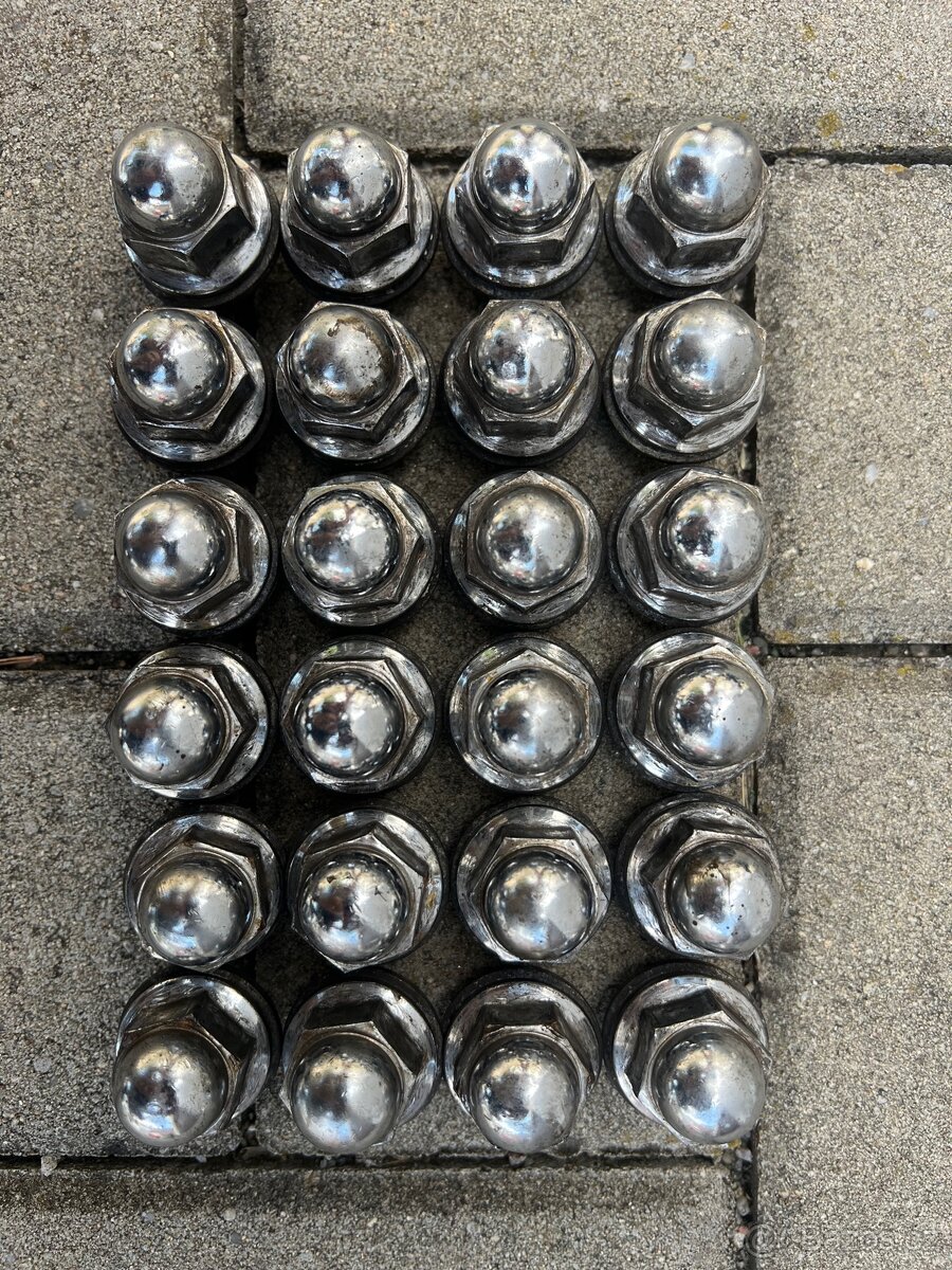 ALU disky originál Mitsubishi Pajero 18