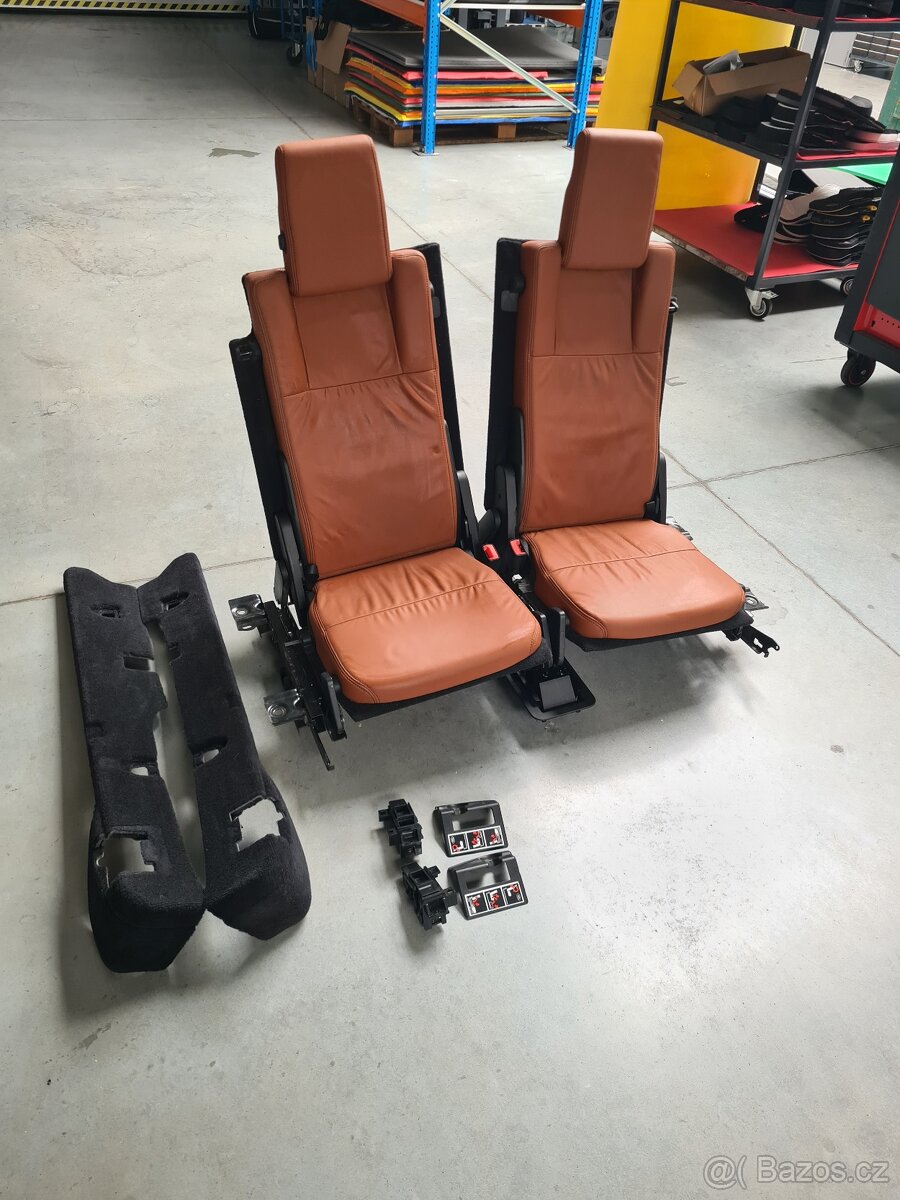 Sedadla Land Rover Discovery 3 a 4 - 5