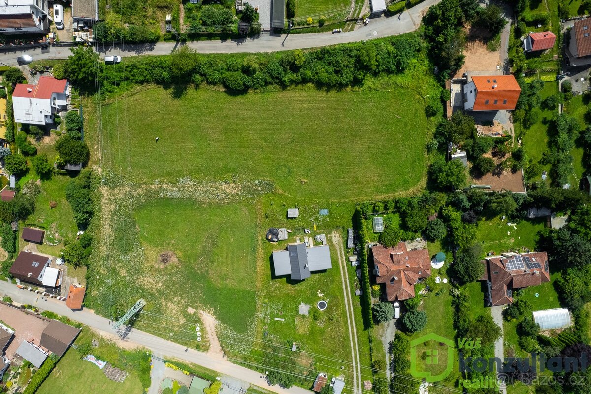 Prodej pozemky pro bydlení, 1 414 m² - Hradčany, ev.č. 00691 - 5