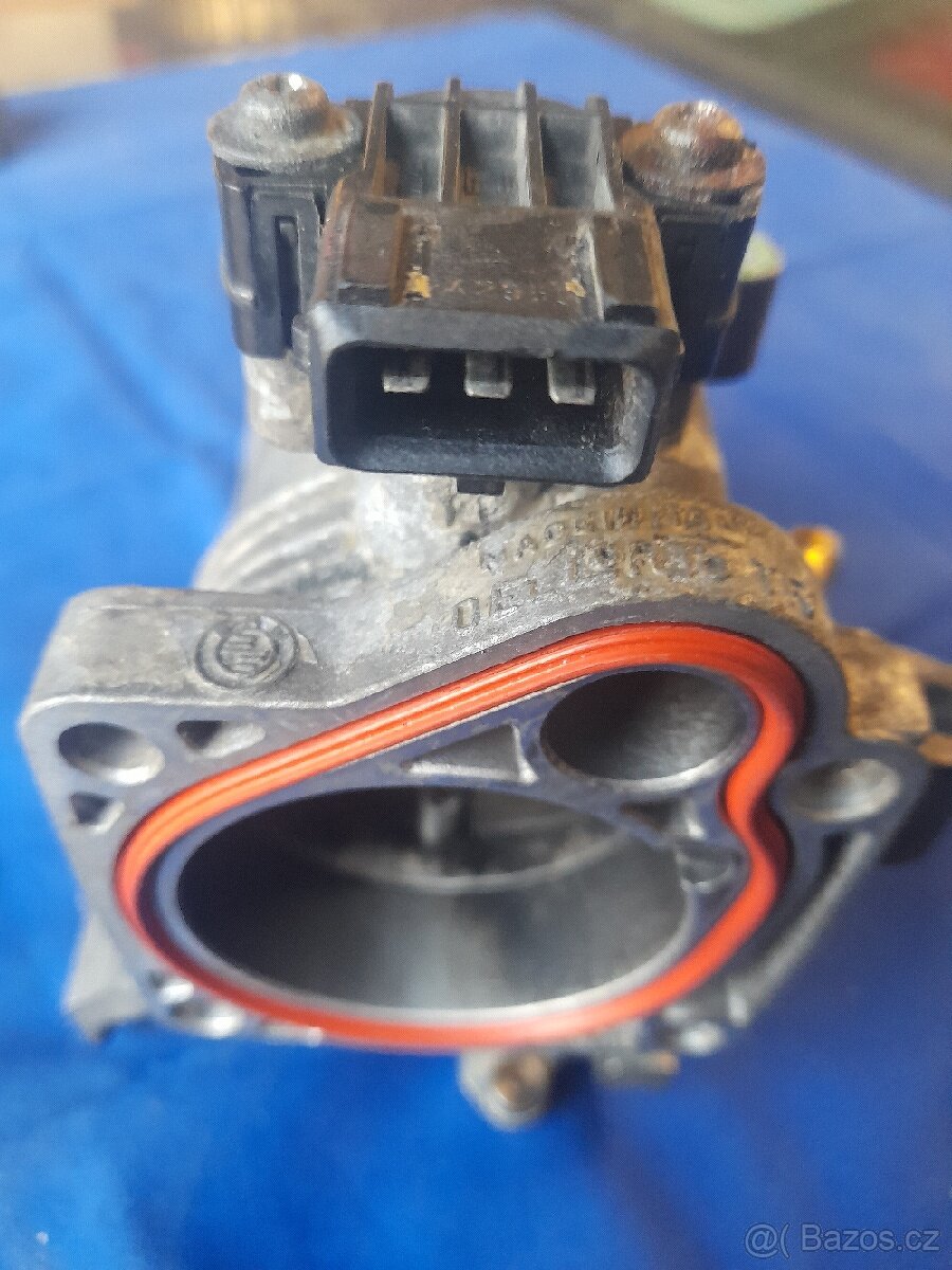 Škrtící klapka BMW e36 / e34 / z3 (M43) - 5