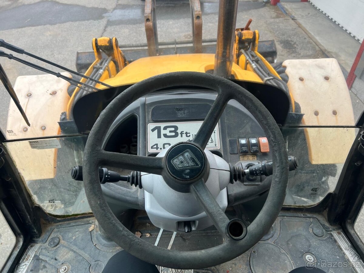 Prodám traktorbagr JCB 4CX - 5