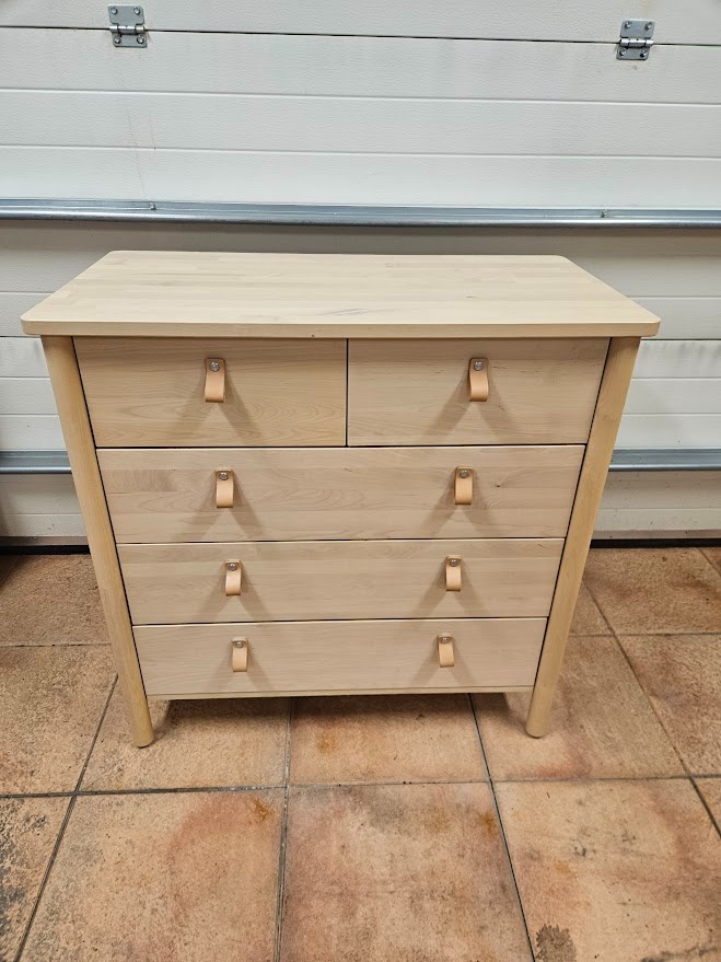 Dřevěné skříně - 5