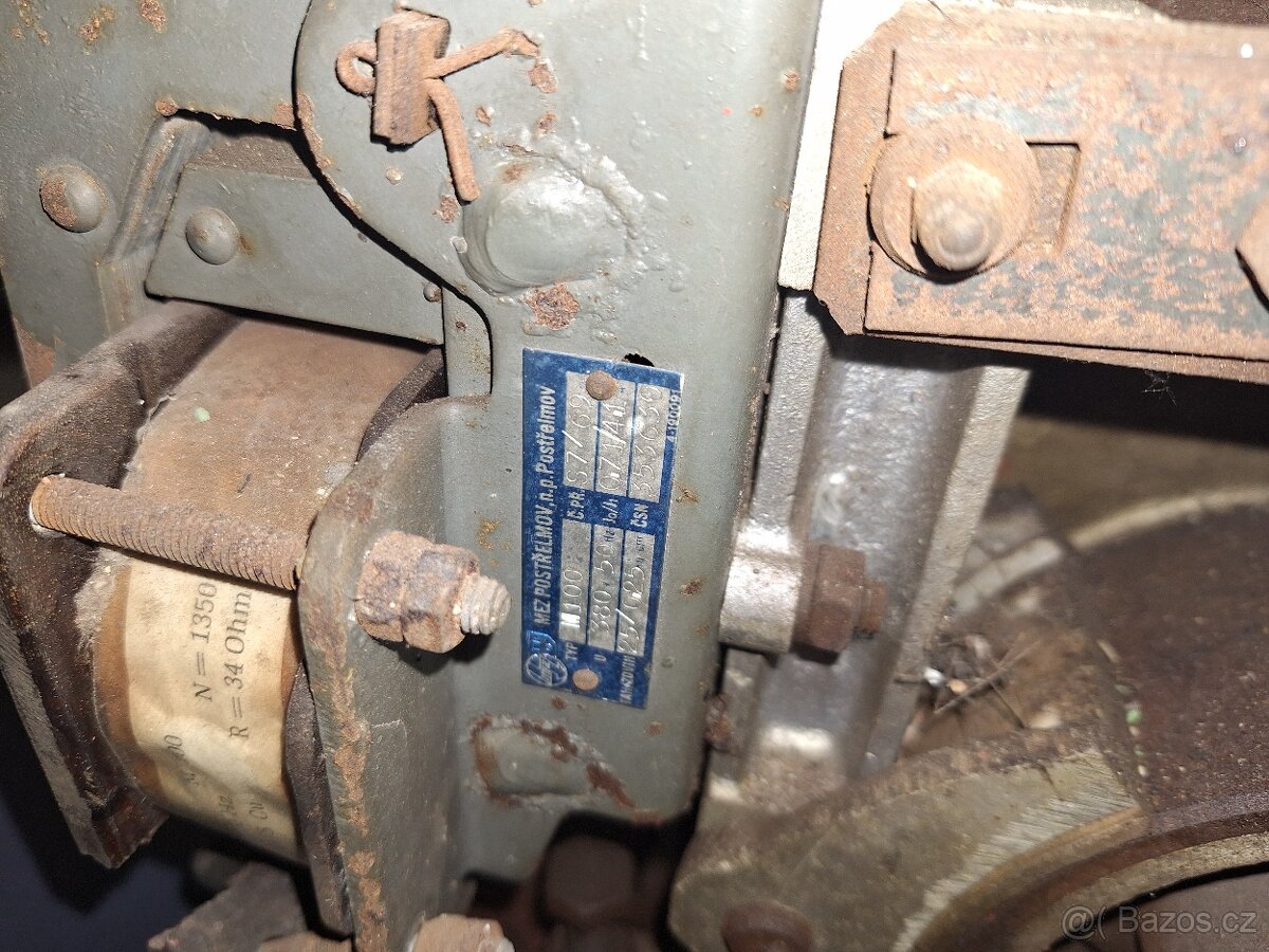 Převodovka s brzdou 2,2kW 950 otáček - 5