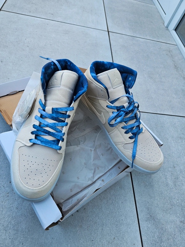 AIR JORDAN 1 MID SE - 5