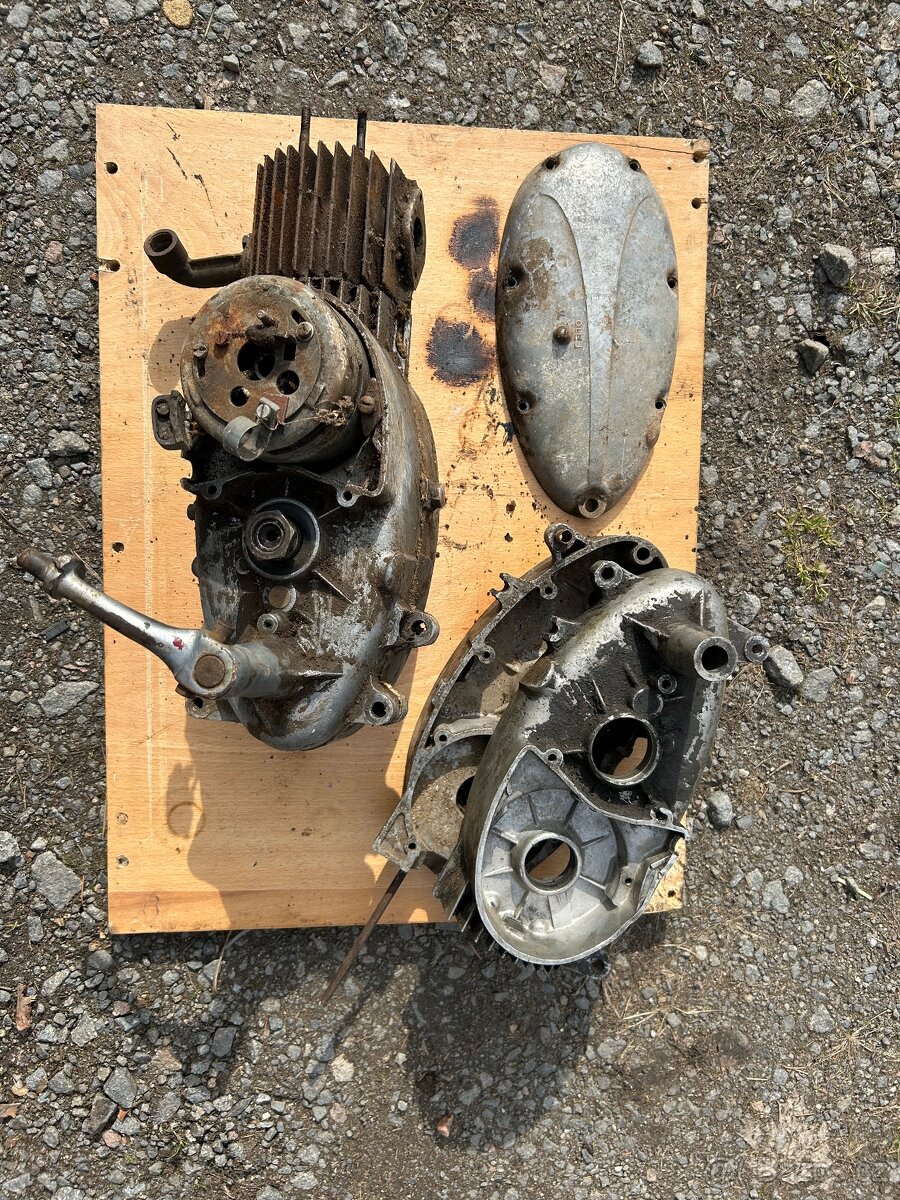 Motor Jawa 550 555 - 5